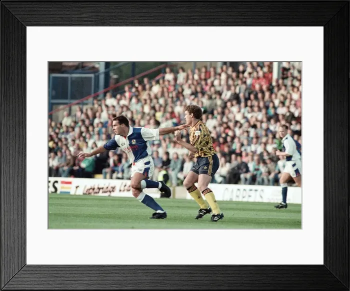 Framed Print : Blackburn Rovers 1-0 Arsenal, Premier League match at Ewood Park, Blackburn Framed Print : Blackburn Rovers 1-0 Arsenal, Premier League match at Ewood Park, Blackburn