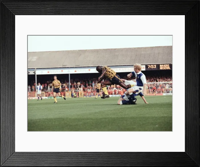 Framed Print : Blackburn Rovers 1-0 Arsenal, Premier League match at Ewood Park, Blackburn Framed Print : Blackburn Rovers 1-0 Arsenal, Premier League match at Ewood Park, Blackburn
