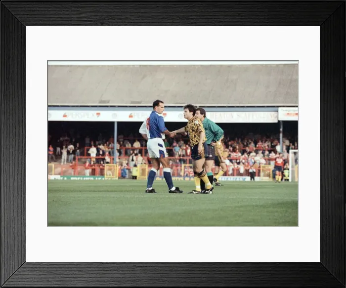 Framed Print : Blackburn Rovers 1-0 Arsenal, Premier League match at Ewood Park, Blackburn Framed Print : Blackburn Rovers 1-0 Arsenal, Premier League match at Ewood Park, Blackburn
