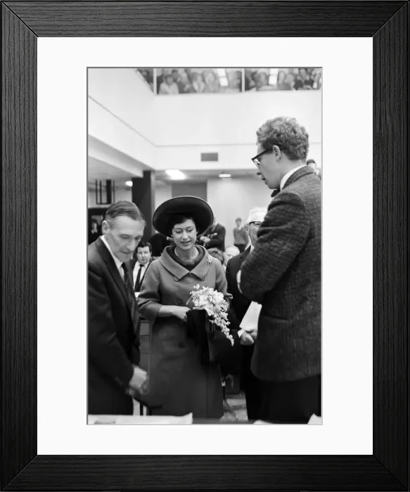 Framed Print : Princess Margaret, Countess of Snowdon and Antony Armstrong-Jones Framed Print : Princess Margaret, Countess of Snowdon and Antony Armstrong-Jones
