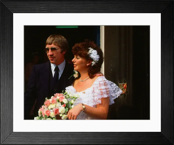 Framed Print : Ken Buchanan boxer 1983 Wedding married to Eileen Buchanan second wife flowers