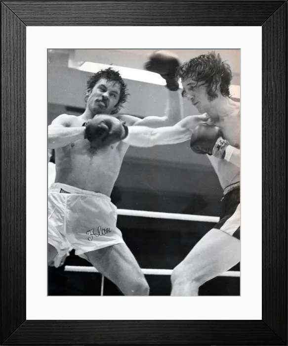 Framed Print : Alan Buchanan boxer 25th November 1974 outpointed fighting George McKay Framed Print : Alan Buchanan boxer 25th November 1974 outpointed fighting George McKay