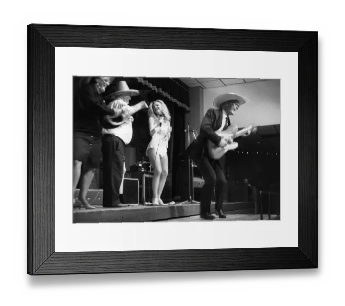 Framed Print : Poulton Victoria Sports and Social Club, Wallasey, 30th April 1992, singer Cheryl Framed Print : Poulton Victoria Sports and Social Club, Wallasey, 30th April 1992, singer Cheryl