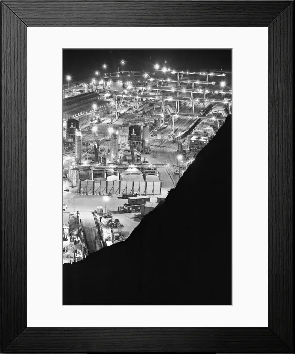 Framed Print : Logistics depot at the base of Shakespeare Cliff during construction of the Channel Framed Print : Logistics depot at the base of Shakespeare Cliff during construction of the Channel