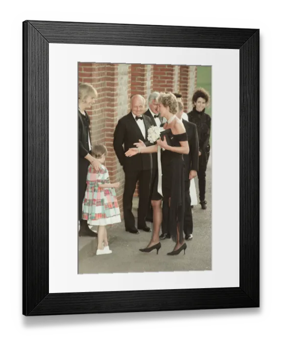 Framed Print : HRH Princess Diana, The Princess of Wales arrives for The Serpentine GalleryOs summer