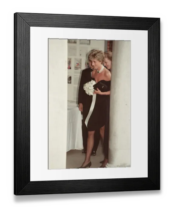 Framed Print : HRH Princess Diana, The Princess of Wales arrives for The Serpentine GalleryOs summer