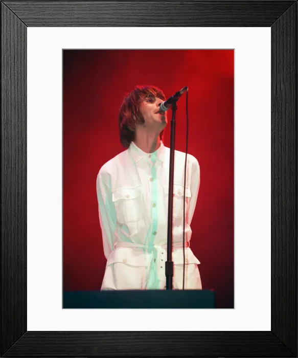 Framed Print : Oasis in concert at Knebworth, Hertfordshire. Liam Gallagher. 11th August 1996 Framed Print : Oasis in concert at Knebworth, Hertfordshire. Liam Gallagher. 11th August 1996