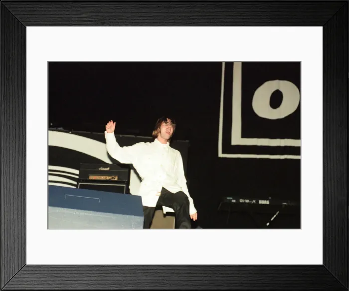 Framed Print : Oasis in concert at Knebworth, Hertfordshire. Liam Gallagher. 11th August 1996