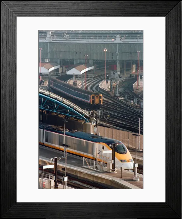 Framed Print : Eurostar at Waterloo station. 24th March 1995 Framed Print : Eurostar at Waterloo station. 24th March 1995