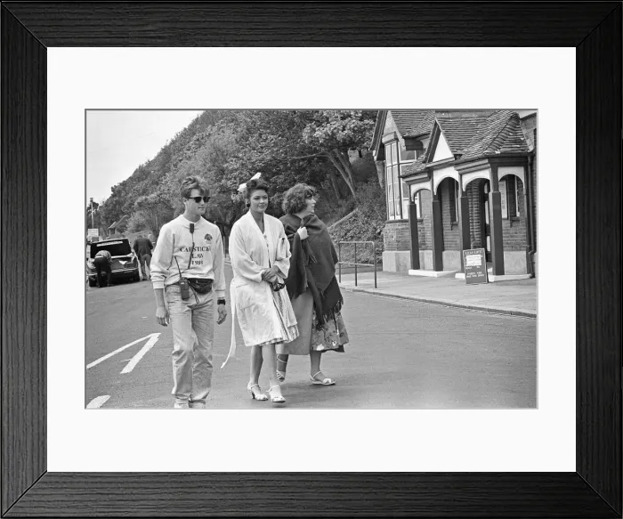 Framed Print : Darling Buds of May filming in Folkestone 31st May 1991 Framed Print : Darling Buds of May filming in Folkestone 31st May 1991