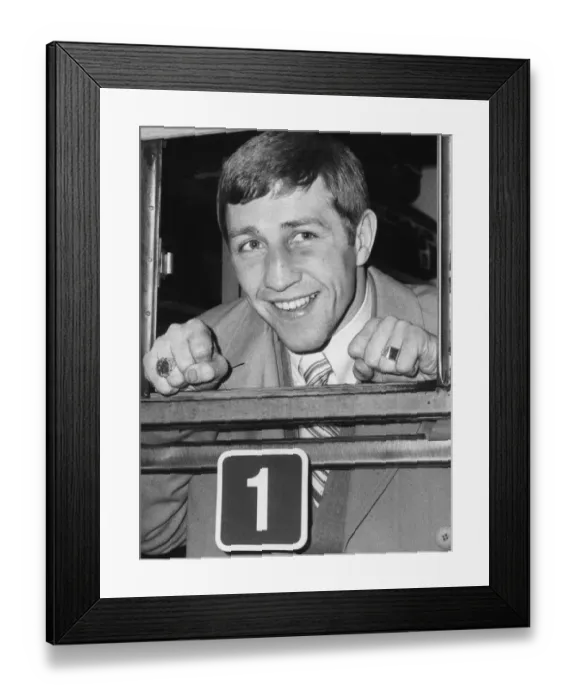 Framed Print : World Lightweight Champion Ken Buchanan seen here at Kings Cross station en route to Framed Print : World Lightweight Champion Ken Buchanan seen here at Kings Cross station en route to