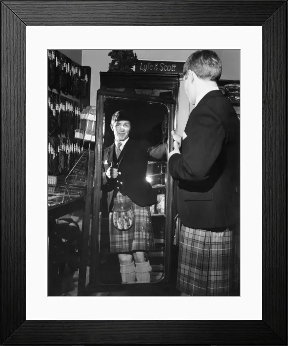 Framed Print : World Lightweight Champion Ken Buchanan seen here modelling a kilt prior to his trip to