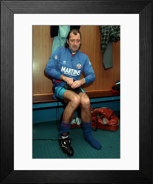 Framed Print : JOE ROYLE AND FRANK WORTHINGTON 89 / 7217 Framed Print : JOE ROYLE AND FRANK WORTHINGTON 89 / 7217