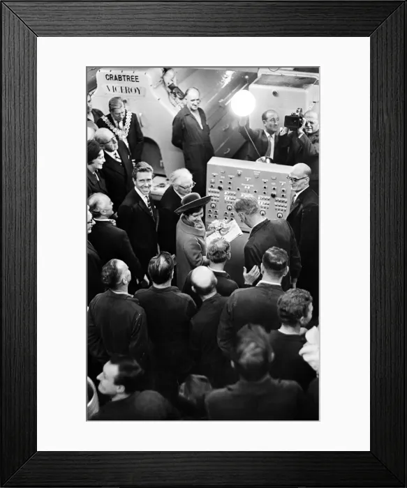 Framed Print : Princess Margaret, Countess of Snowdon and Antony Armstrong-Jones Framed Print : Princess Margaret, Countess of Snowdon and Antony Armstrong-Jones