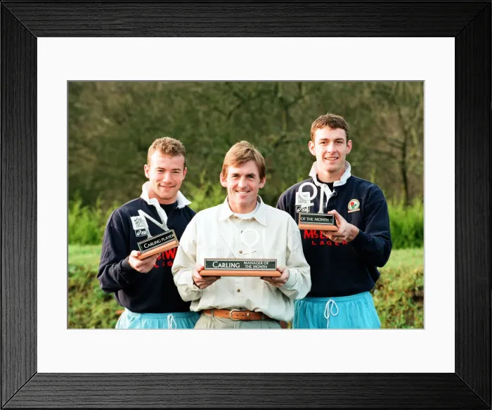 Framed Print : Kenny Dalglish, Manager of Blackburn Rovers, presents his two strikers Alan Shearer