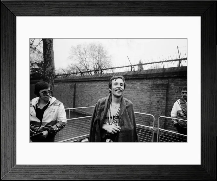 Framed Print : London Marathon 1981, Sponsored by Gillette, Sunday 29th March 1981 Framed Print : London Marathon 1981, Sponsored by Gillette, Sunday 29th March 1981