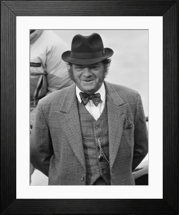Framed Print : David Jason as Pop Larkin films the Darling Buds of May on the landing stage