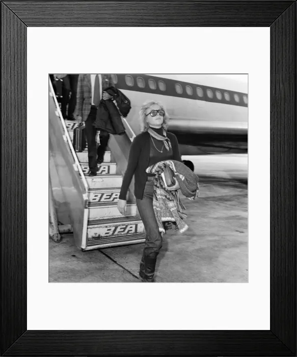 Framed Print : Davina Sheffield arrives at Heathrow from Glasgow. 18th September 1976 Framed Print : Davina Sheffield arrives at Heathrow from Glasgow. 18th September 1976