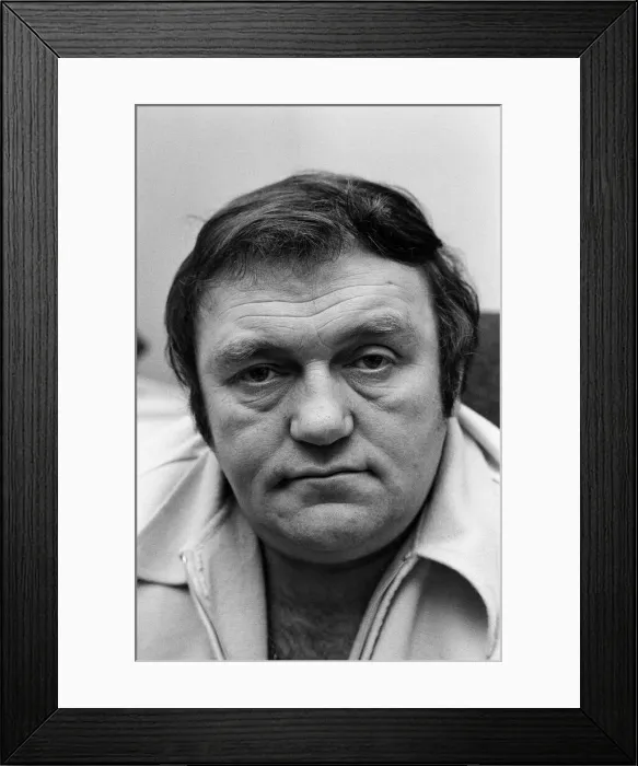 Framed Print : Comedian Les Dawson in his dressing room at Yorkshire Television Studios Framed Print : Comedian Les Dawson in his dressing room at Yorkshire Television Studios