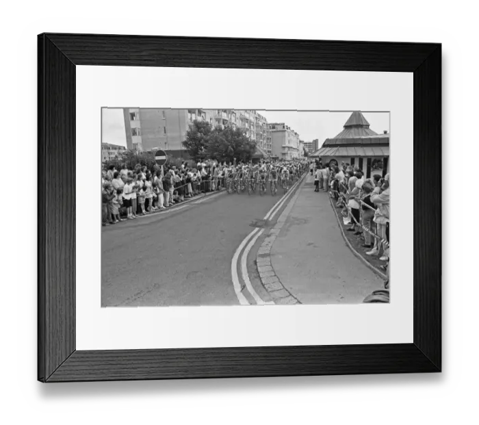 Framed Print : Stage Four of the Tour de France from Dover to Brighton