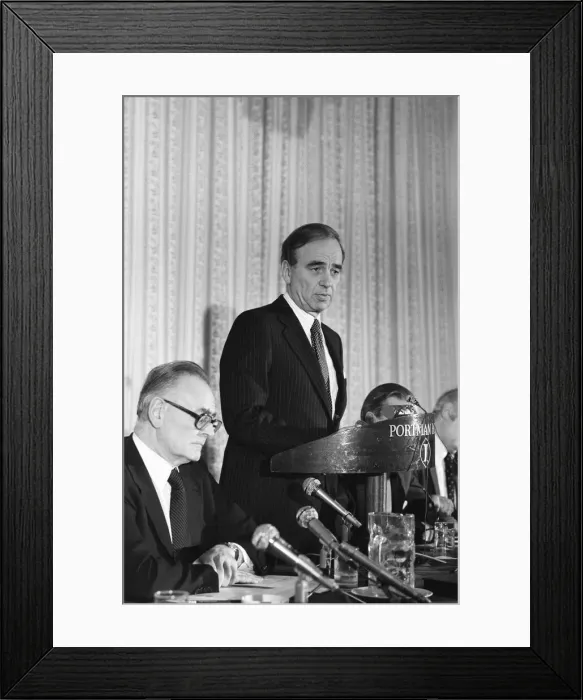Framed Print : Rupert Murdoch buys The Times newspaper. Pictured at a press conference on the future of Framed Print : Rupert Murdoch buys The Times newspaper. Pictured at a press conference on the future of
