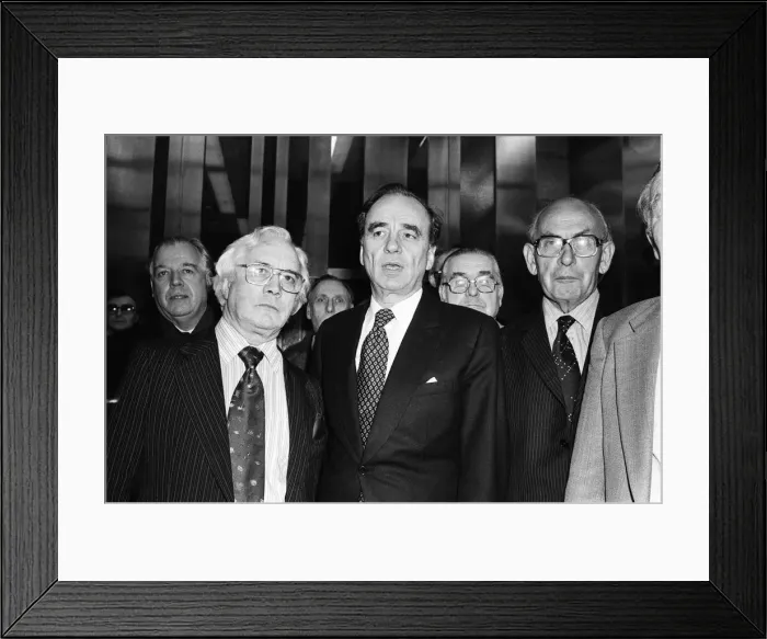Framed Print : Rupert Murdoch at The Times building, Grays Inn Road, London