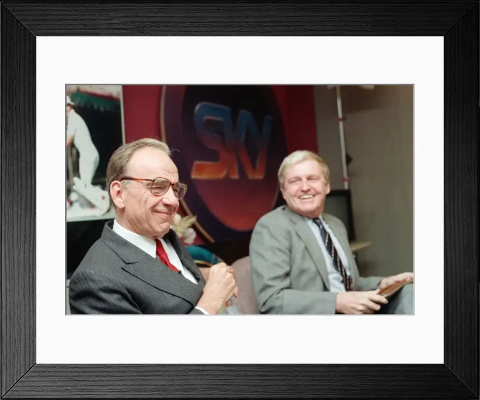 Framed Print : Rupert Murdoch (left) and Mark McCormack announce a deal in which Mr Murdoch Framed Print : Rupert Murdoch (left) and Mark McCormack announce a deal in which Mr Murdoch