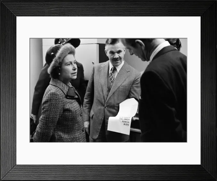 Framed Print : Queen Elizabeth II and Prince Philip, Duke of Edinburgh Framed Print : Queen Elizabeth II and Prince Philip, Duke of Edinburgh