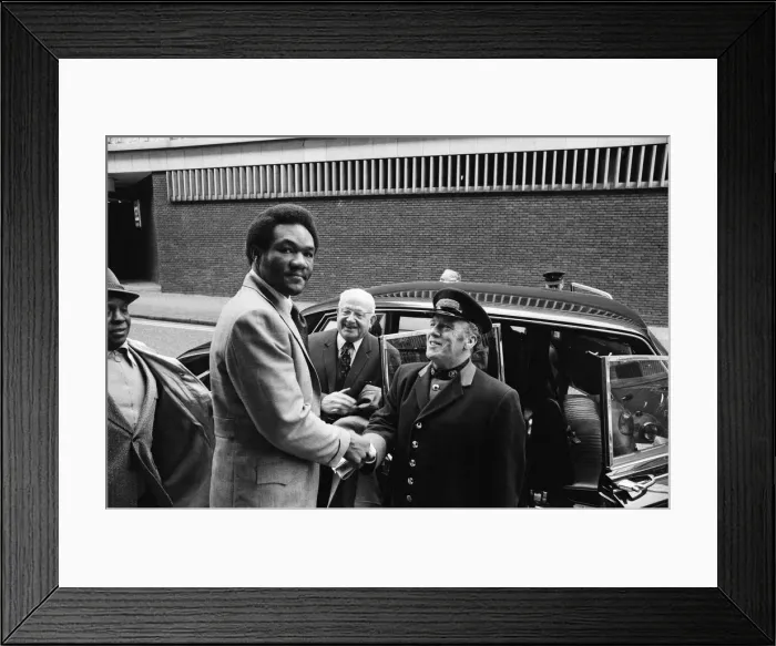 Framed Print : Heavyweight champion of the world, George Foreman in London Framed Print : Heavyweight champion of the world, George Foreman in London