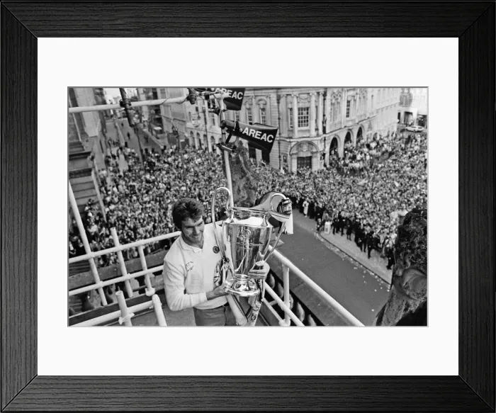 Framed Print : Newly crowned European champions Aston Villa, parade the European Champions Cup trophy to