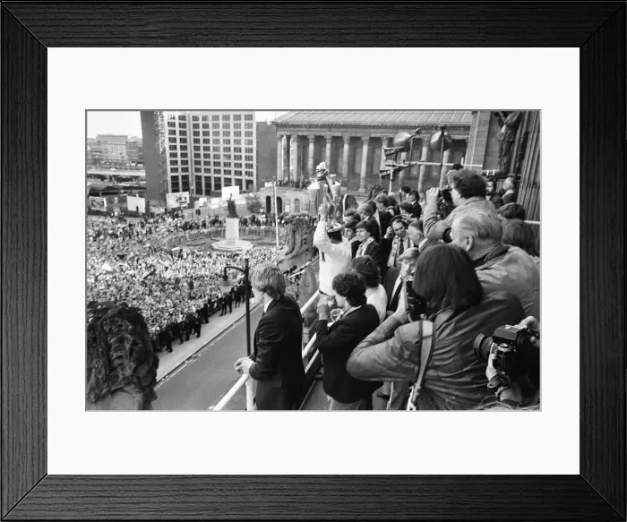 Framed Print : Newly crowned European champions Aston Villa, parade the European Champions Cup trophy to