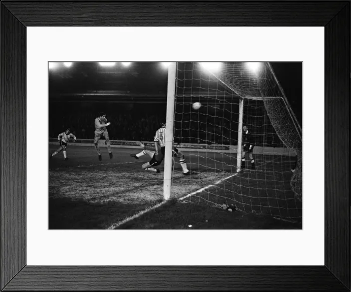 Framed Print : Reading v Grimsby Town. Final Score 6-0 to Reading. Elm Park, Reading, Berkshire Framed Print : Reading v Grimsby Town. Final Score 6-0 to Reading. Elm Park, Reading, Berkshire