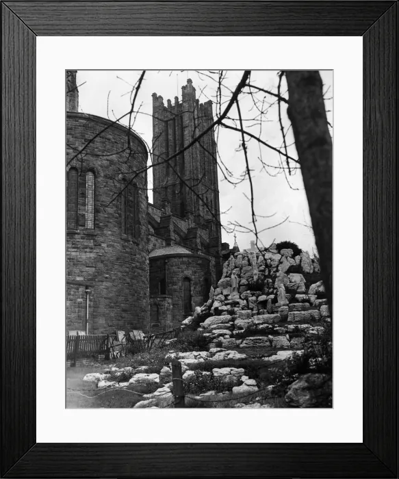 Framed Print : St Marys Church in St Helens, Merseyside. October 1958 Framed Print : St Marys Church in St Helens, Merseyside. October 1958