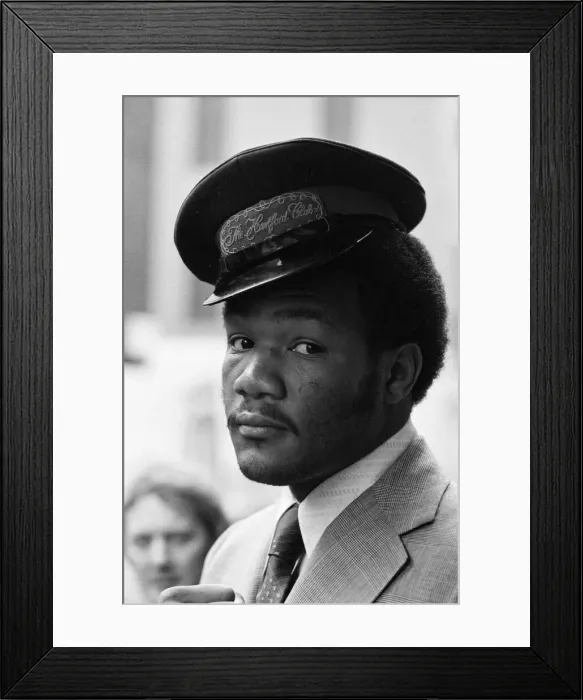 Framed Print : Heavyweight champion of the world, George Foreman in London Framed Print : Heavyweight champion of the world, George Foreman in London