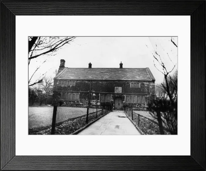 Framed Print : Quaker Meeting House, St Helens, Merseyside, 26th November 1951 Framed Print : Quaker Meeting House, St Helens, Merseyside, 26th November 1951