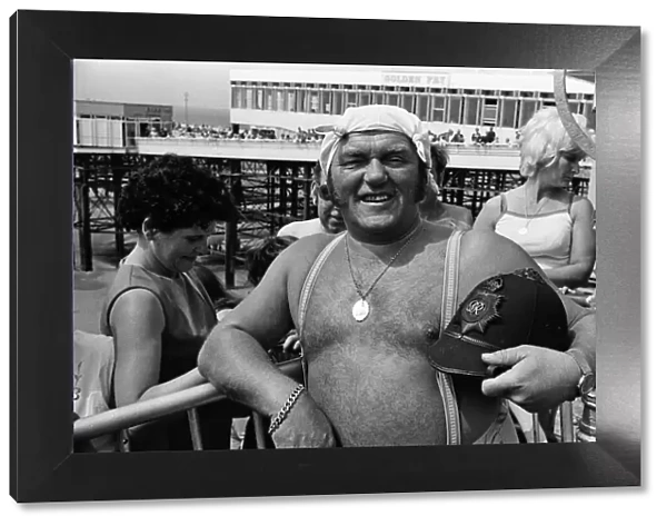 TV stars in Blackpool, Lancashire. Les Dawson. August 1977