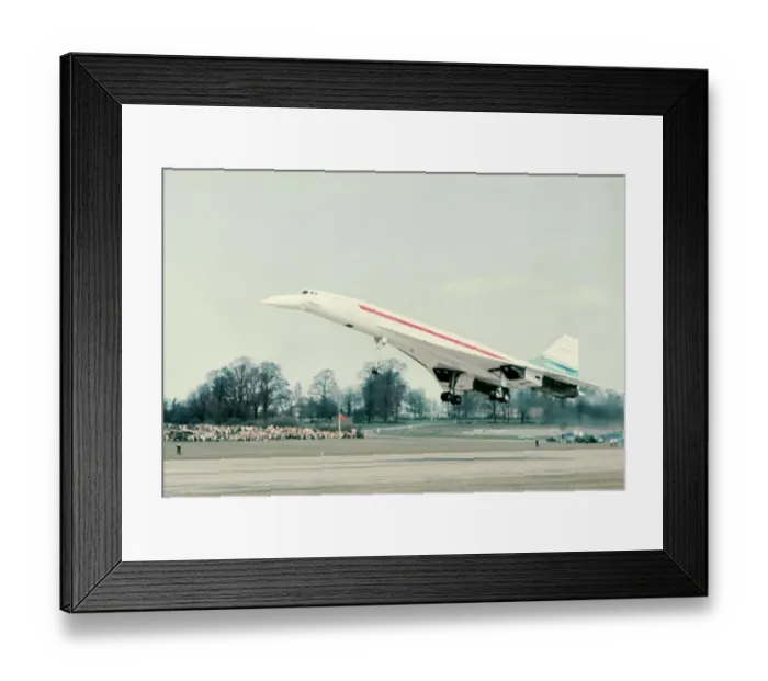 Framed Print : Anglo - French Concorde 002 takes off for its maiden flight from Filton, Bristol Framed Print : Anglo - French Concorde 002 takes off for its maiden flight from Filton, Bristol