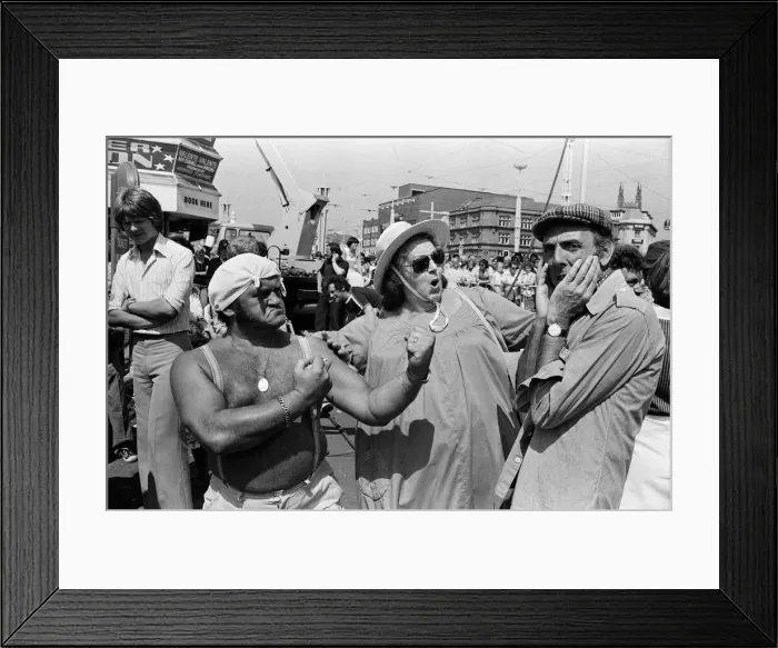 Framed Print : TV stars in Blackpool, Lancashire. Les Dawson, Hattie Jaques, Eric Sykes. August 1977 Framed Print : TV stars in Blackpool, Lancashire. Les Dawson, Hattie Jaques, Eric Sykes. August 1977