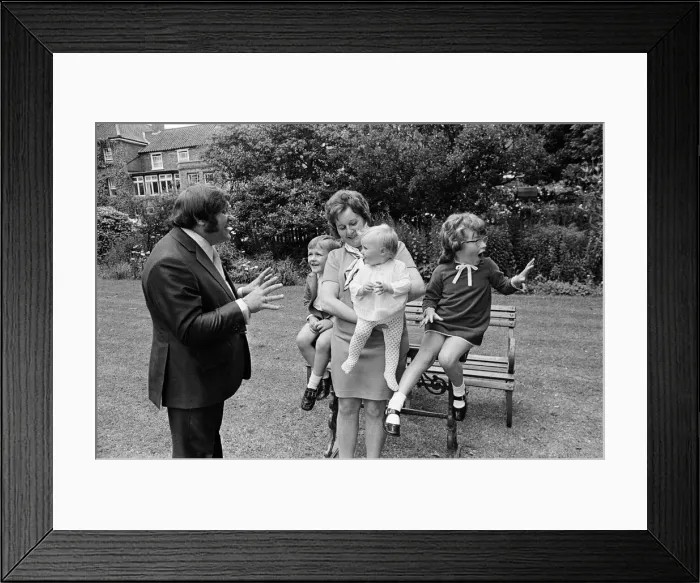 Framed Print : Les Dawson at home at Lytham St Annes, Lancashire, with his wife Margaret