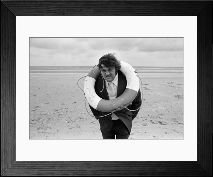 Framed Print : Les Dawson near his home at home at Lytham St Annes, Lancashire. 6th October 1972 Framed Print : Les Dawson near his home at home at Lytham St Annes, Lancashire. 6th October 1972