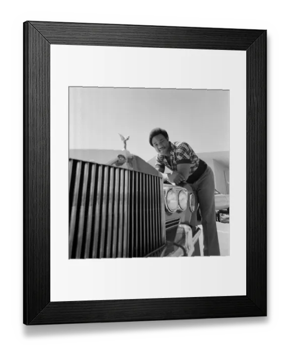 Framed Print : World heavyweight champion George Foreman pictured outside Hayward Boys Club