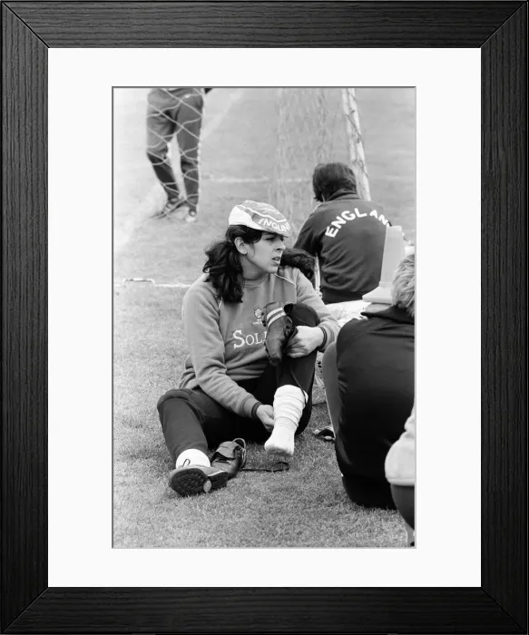 Framed Print : England Womens Football Team, pictured during training session ahead of their