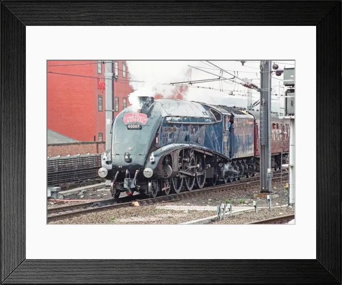 Framed Print : The A4 locomotive Sir Nigel Gresley sets off from Newcastle Central Station bound for