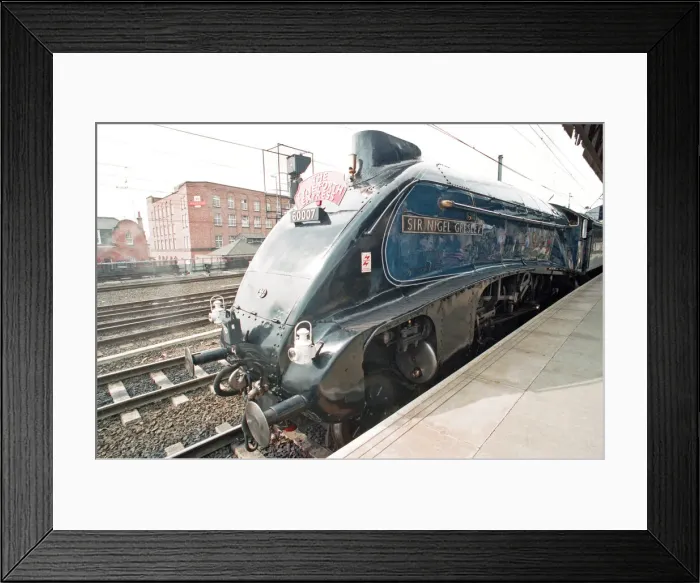 Framed Print : The A4 locomotive Sir Nigel Gresley sets off from Newcastle Central Station bound for Framed Print : The A4 locomotive Sir Nigel Gresley sets off from Newcastle Central Station bound for