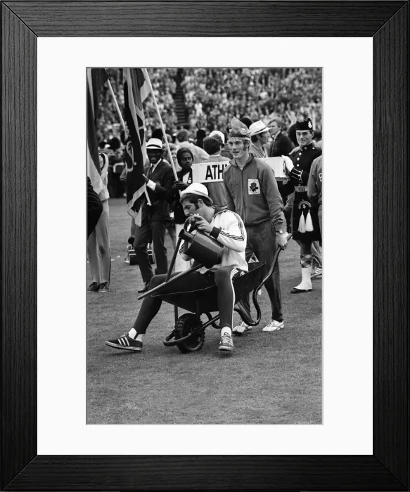 Framed Print : The Commonwealth Games. Pictured, the closing ceremony. Meadowbank Stadium, Edinburgh Framed Print : The Commonwealth Games. Pictured, the closing ceremony. Meadowbank Stadium, Edinburgh