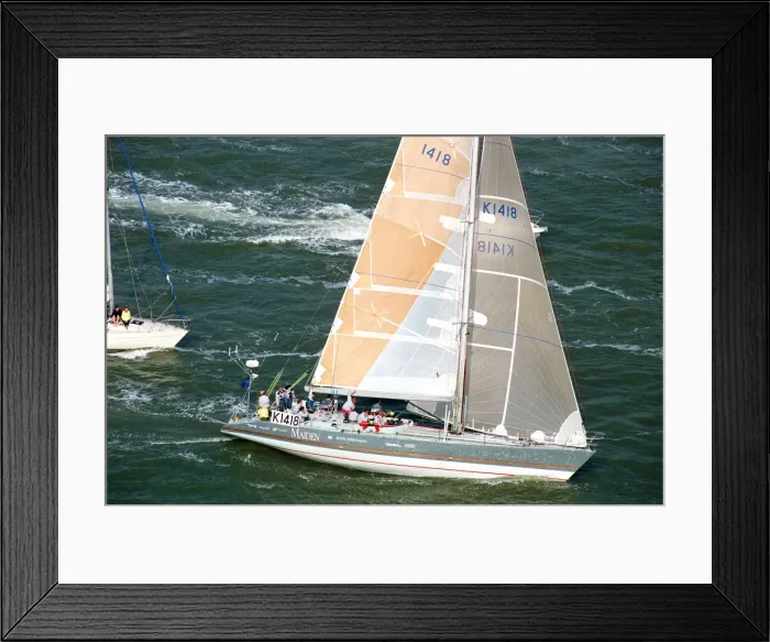 Framed Print : Maiden returns to the UK. 28th May 1990. The first all woman crew to sail Framed Print : Maiden returns to the UK. 28th May 1990. The first all woman crew to sail