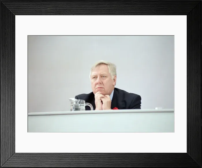 Framed Print : 1992 Labour Party leadership election. Roy Hattersley. 10th July 1992 Framed Print : 1992 Labour Party leadership election. Roy Hattersley. 10th July 1992