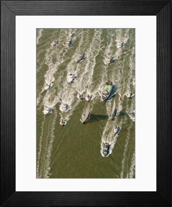 Framed Print : Maiden returns to the UK. 28th May 1990. Maiden is centre with orange