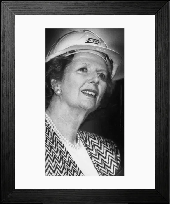 Framed Print : Margaret Thatcher at construction site wearing hard hat - June 1987 Framed Print : Margaret Thatcher at construction site wearing hard hat - June 1987
