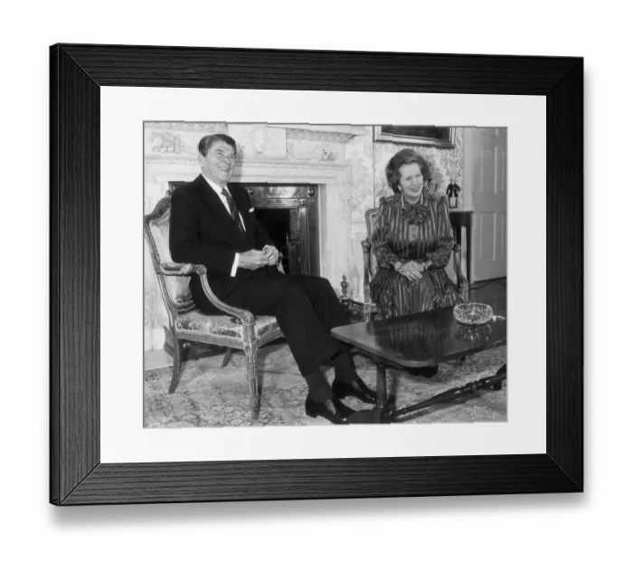 Framed Print : MARGARET THATCHER AND PRESIDENT RONALD REAGAN IN 10 DOWNING STREET - 5TH JUNE 1984 Framed Print : MARGARET THATCHER AND PRESIDENT RONALD REAGAN IN 10 DOWNING STREET - 5TH JUNE 1984
